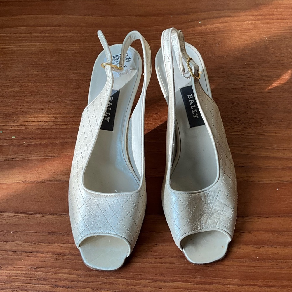 BALLY Women's Off-White Slingback Heels